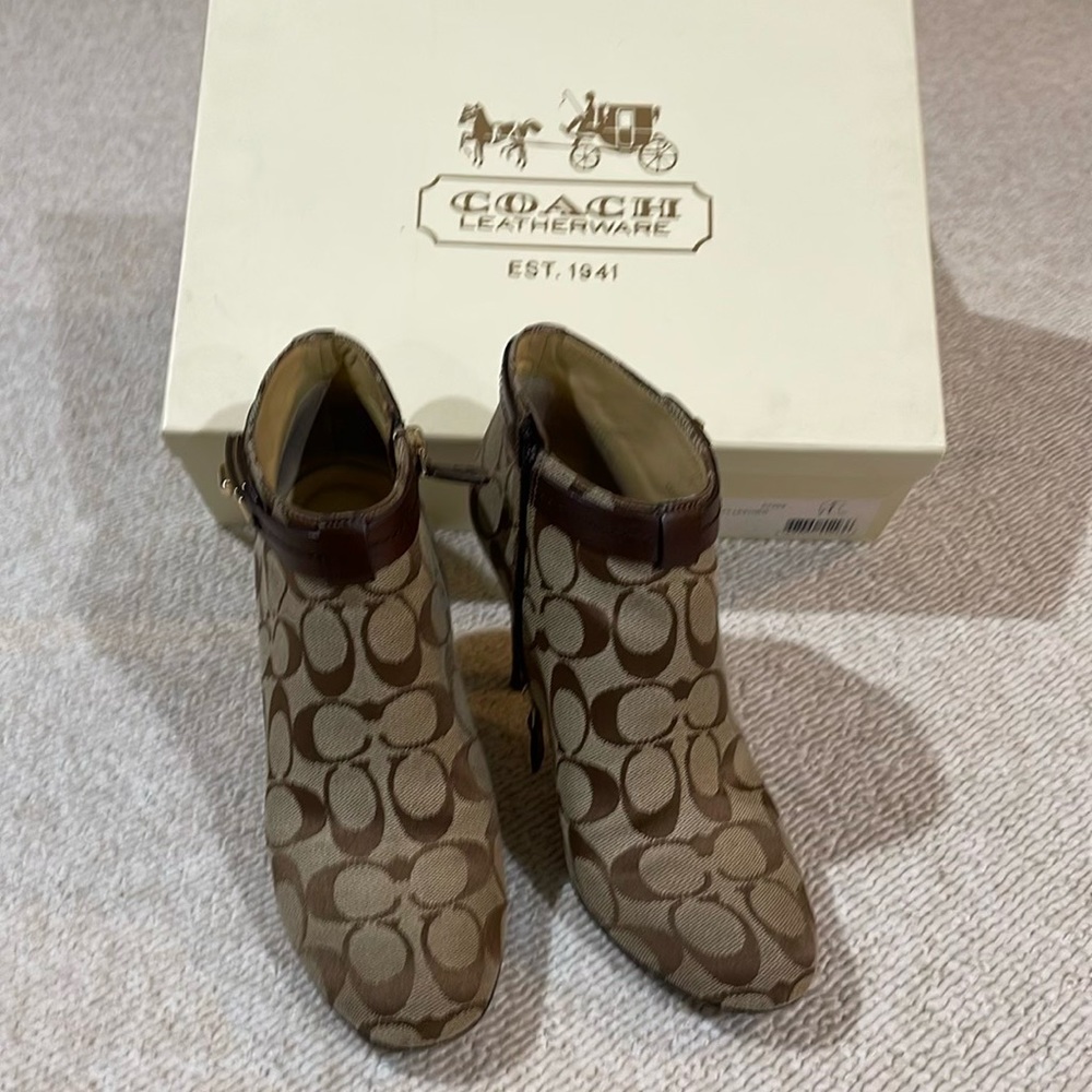 Coach shoe for sale